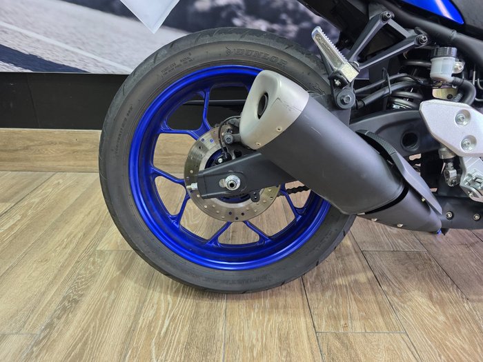 2022 Yamaha YZF-R3 BLUE