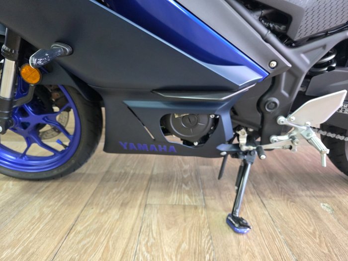 2022 Yamaha YZF-R3 BLUE