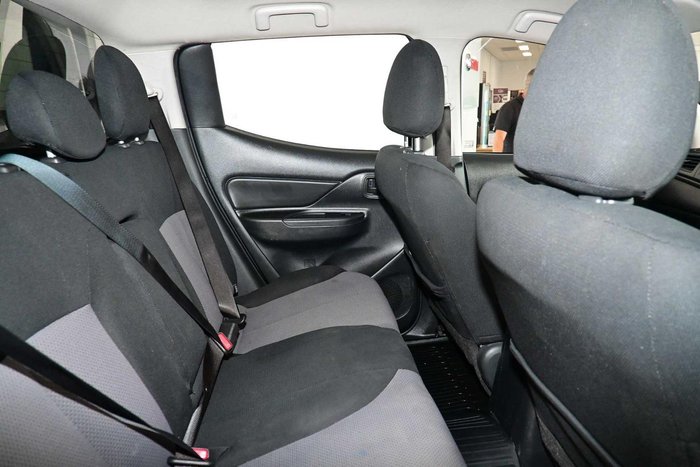 2021 Mitsubishi Triton GLX