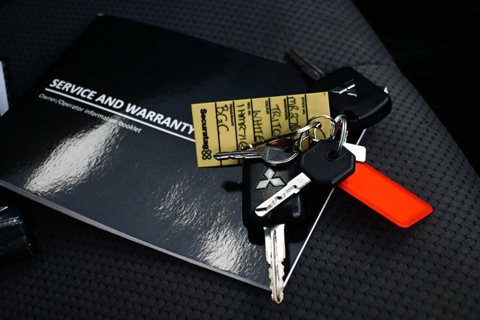 2021 Mitsubishi Triton GLX