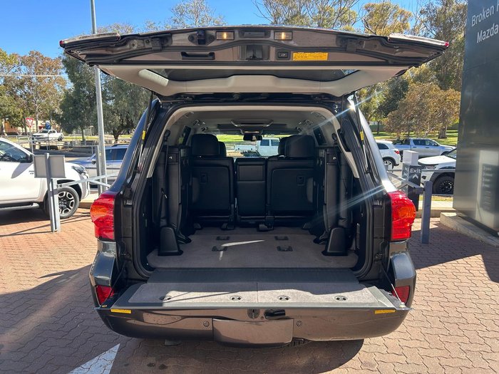 2015 Toyota Landcruiser Sahara VDJ200R MY13 4X4 Dual Range Graphite