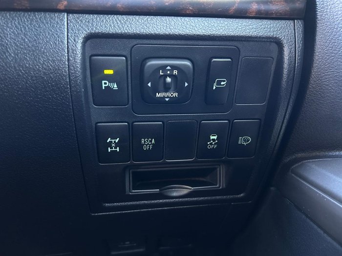 2015 Toyota Landcruiser Sahara VDJ200R MY13 4X4 Dual Range Graphite