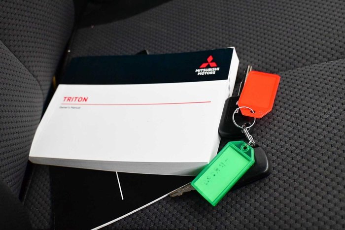 2021 Mitsubishi Triton GLX