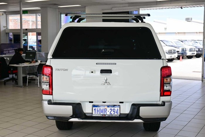 2021 Mitsubishi Triton GLX