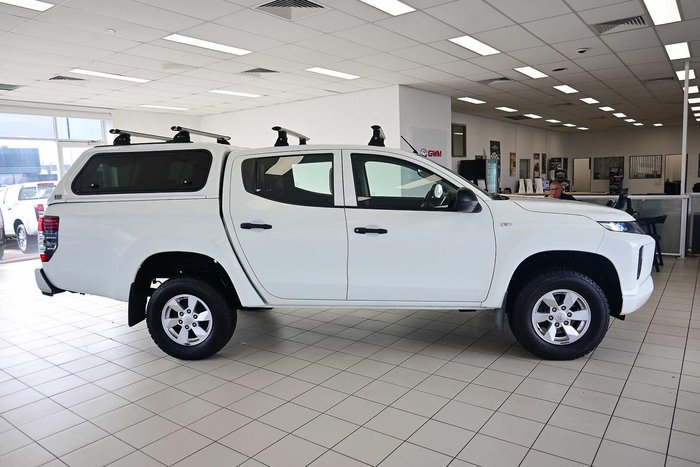 2021 Mitsubishi Triton GLX