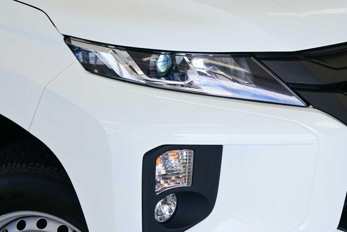 2021 Mitsubishi Triton GLX