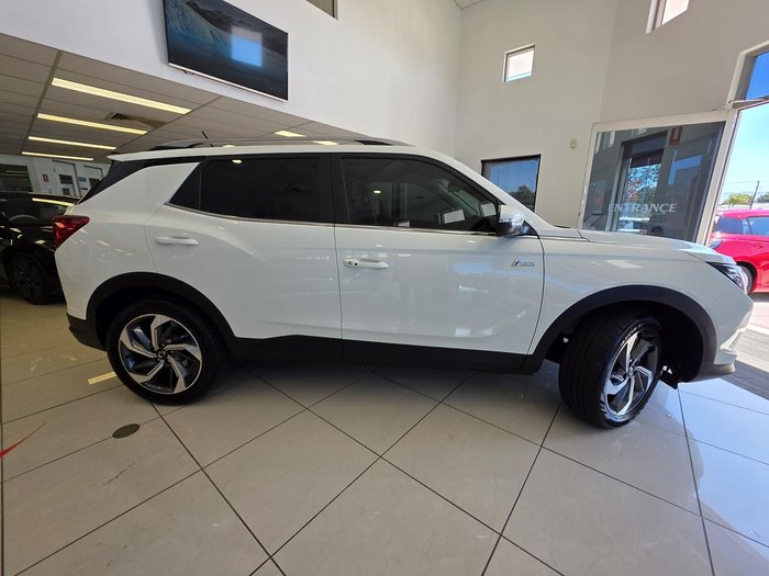 2023 SsangYong Korando Ultimate C300 MY23 Grand White