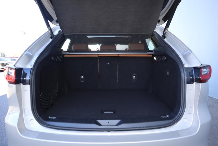 2025 Mazda CX-60 D50e Azami