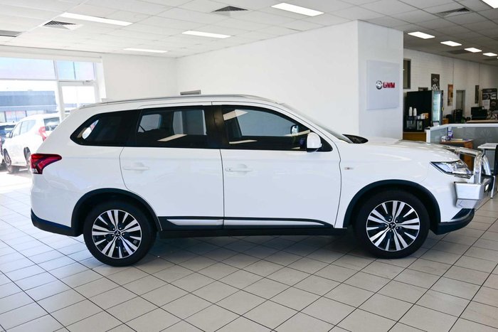 2018 Mitsubishi Outlander ES