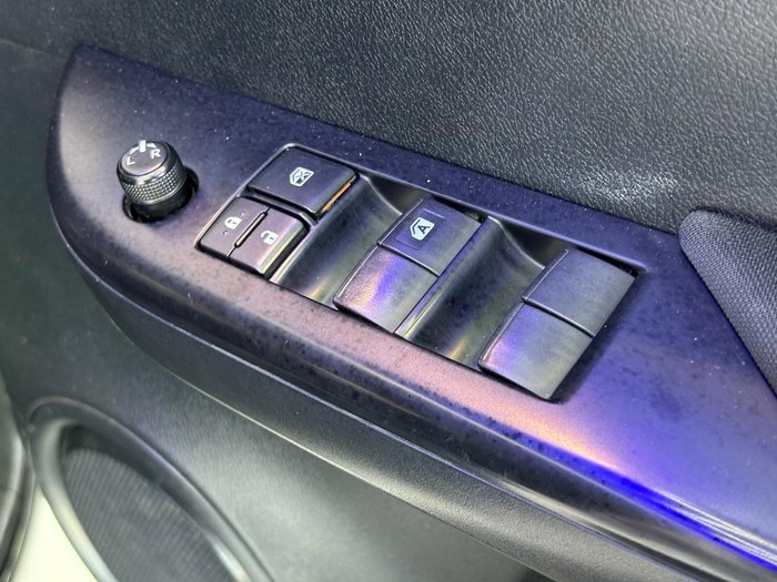 2018 Toyota Hilux SR