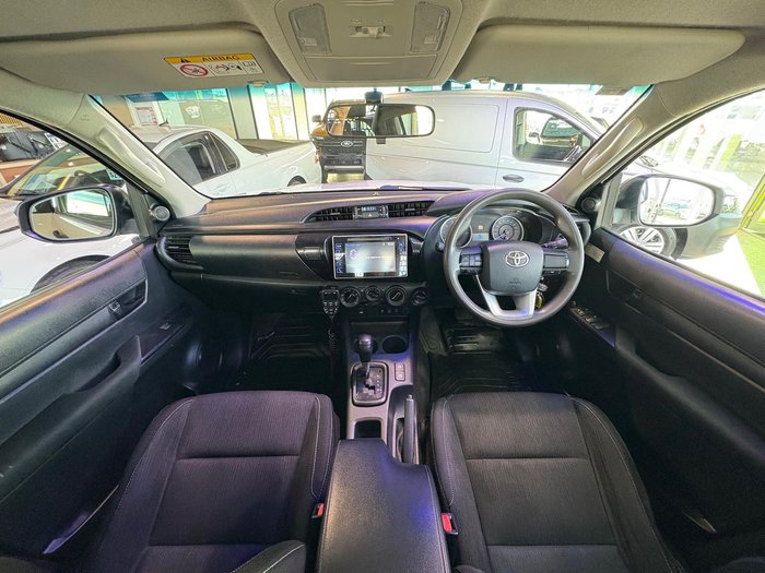 2018 Toyota Hilux SR