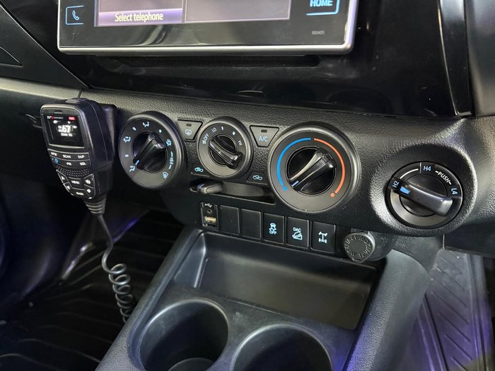 2018 Toyota Hilux SR