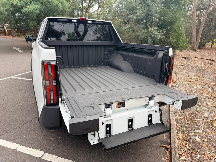 2025 MG MGU9 Explore Pro EKK1C MY25 4X4 Dual Range Alpine White