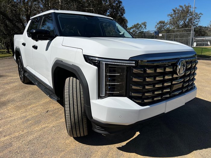 2025 MG U9 Explore Pro EKK1C MY25 4X4 Dual Range Alpine White