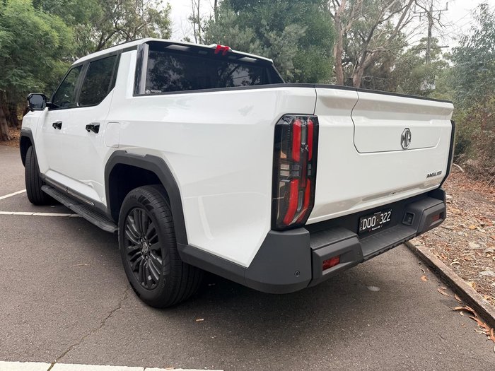 2025 MG MGU9 Explore Pro EKK1C MY25 4X4 Dual Range Alpine White