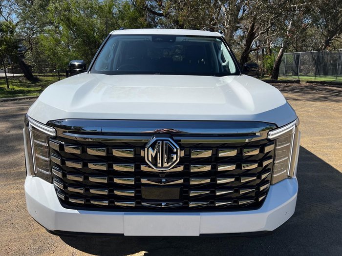 2025 MG U9 Explore Pro EKK1C MY25 4X4 Dual Range Alpine White