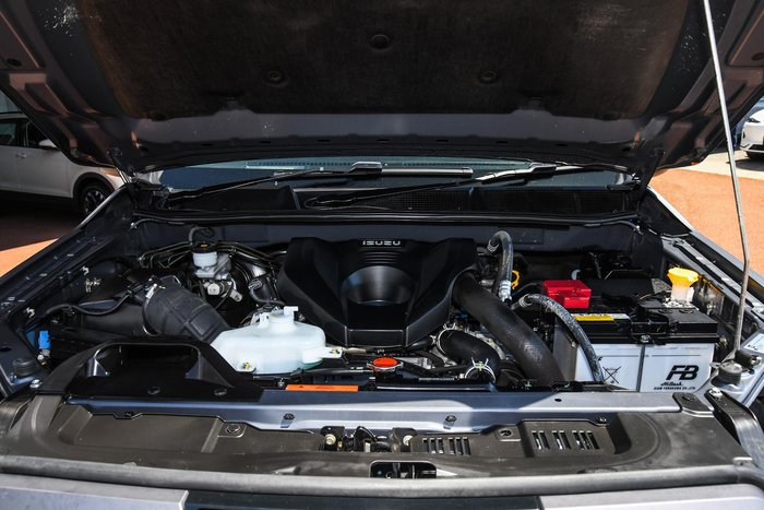 2023 Isuzu MU-X LS-T