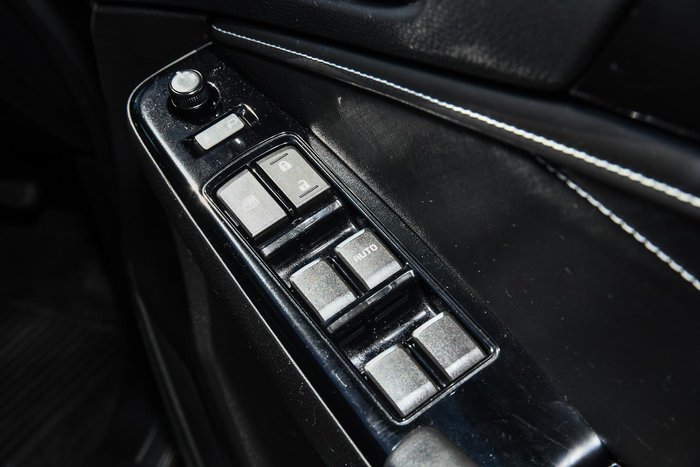 2023 Isuzu MU-X LS-T