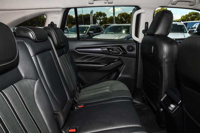 2023 Isuzu MU-X LS-T