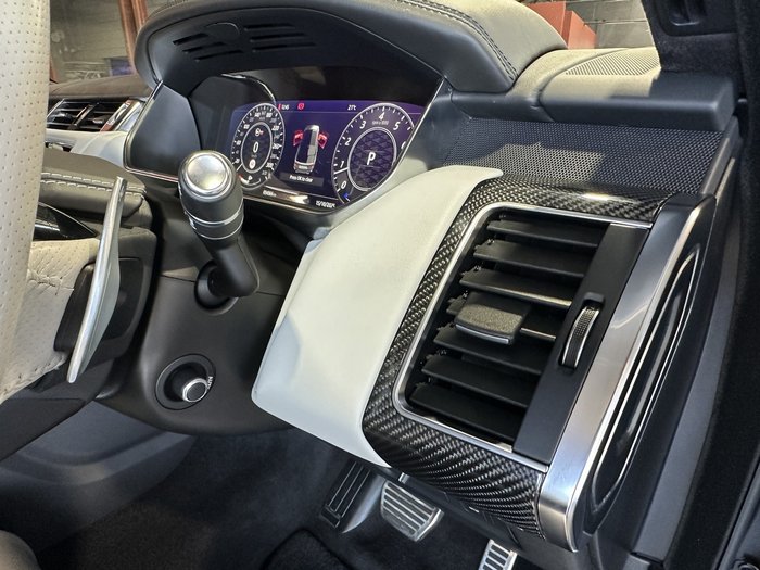 2022 Land Rover Range Rover Sport P575 SVR Carbon Edition