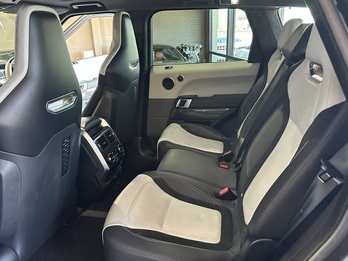 2022 Land Rover Range Rover Sport P575 SVR Carbon Edition