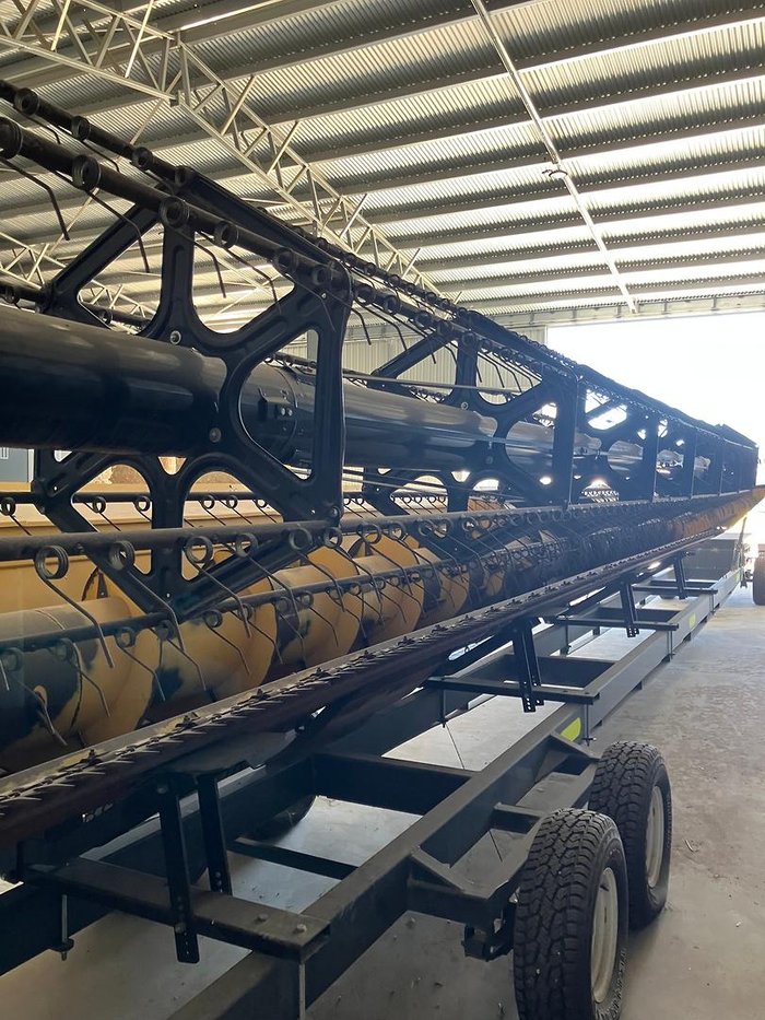 2016 New Holland 760Cg 41Ft Varifeed Front