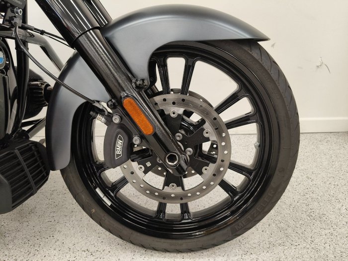 2024 BMW Motorrad R 18 ROCTANE grey