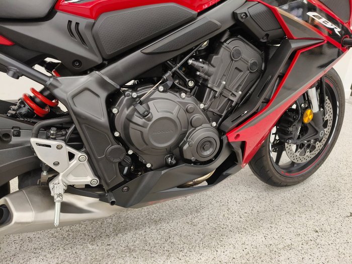 2022 Honda CBR650R Red