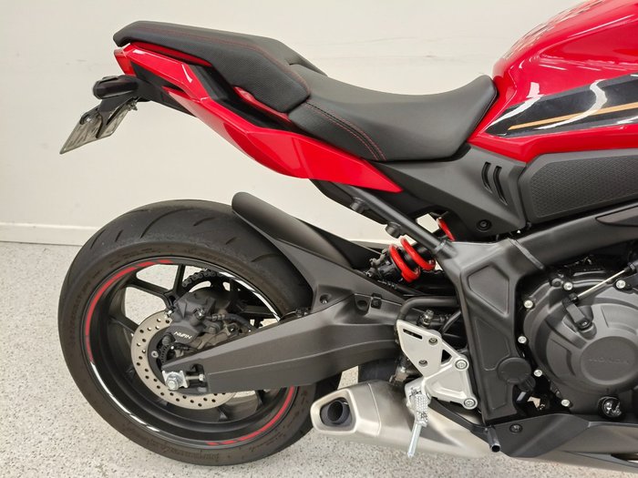 2022 Honda CBR650R Red