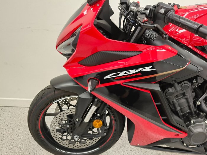 2022 Honda CBR650R Red