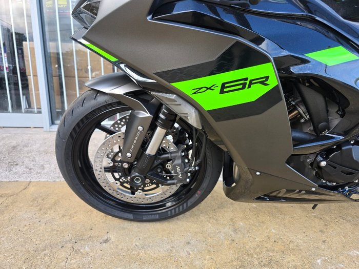 2025 Kawasaki NINJA ZX-6R (636) GRAYSTONE/FURNACE ORANGE