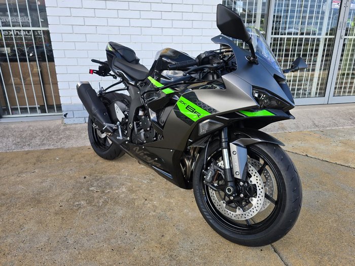 2025 Kawasaki NINJA ZX-6R (636) GRAYSTONE/FURNACE ORANGE