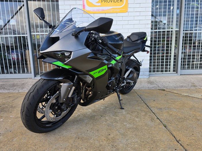 2025 Kawasaki NINJA ZX-6R (636) GRAYSTONE/FURNACE ORANGE