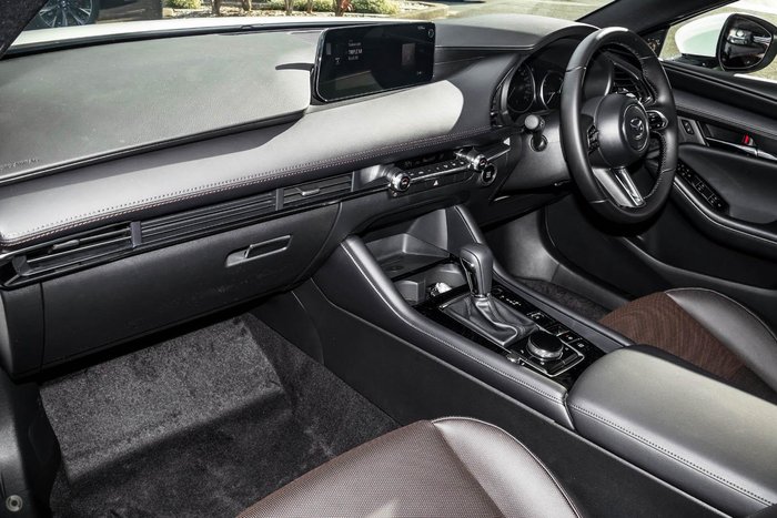 2025 Mazda 3 G20 Touring