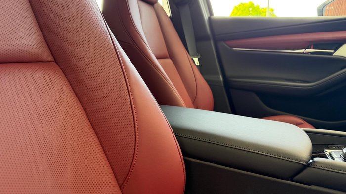 2025 Mazda 3 G25 Astina