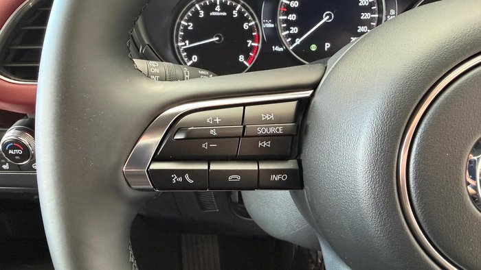 2025 Mazda 3 G25 Astina