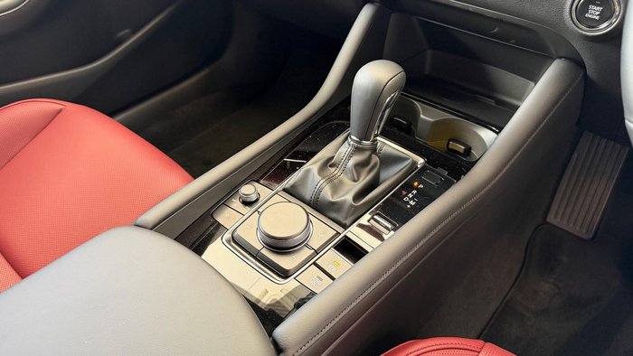 2025 Mazda 3 G25 Astina