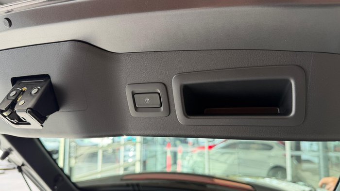 2025 Mazda 3 G25 Astina