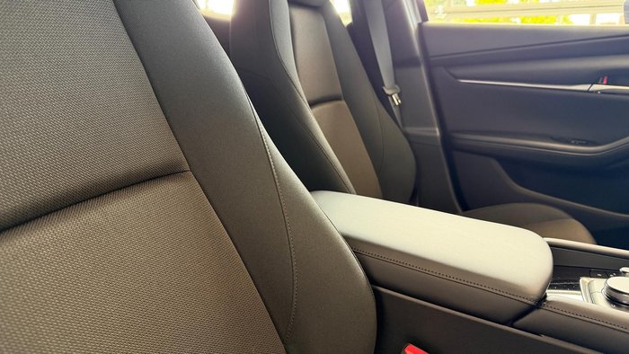 2025 Mazda 3 G20 Pure