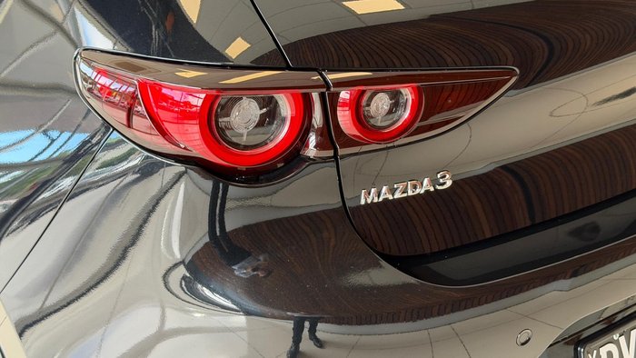 2025 Mazda 3 G20 Pure