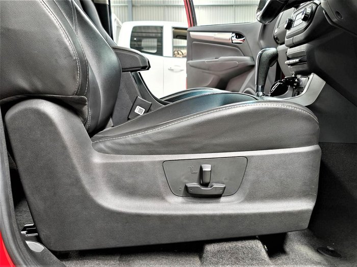 2017 Holden Trailblazer Z71 RG MY18 4X4 Dual Range Absolute Red