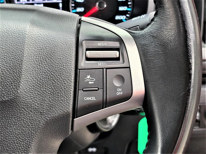 2017 Holden Trailblazer Z71 RG MY18 4X4 Dual Range Absolute Red