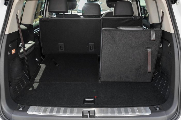 2025 LDV D90 Executive