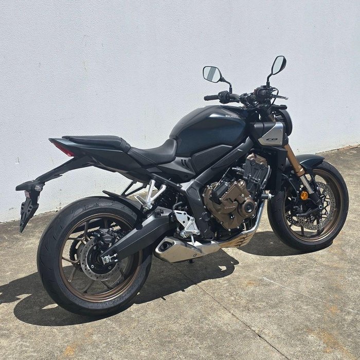 2025 Honda CB650R CB Black