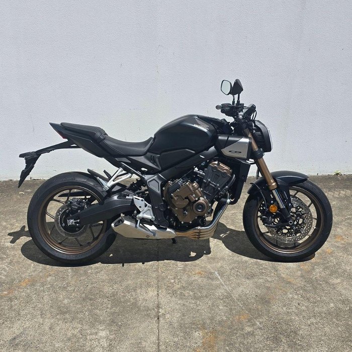 2025 Honda CB650R CB Black