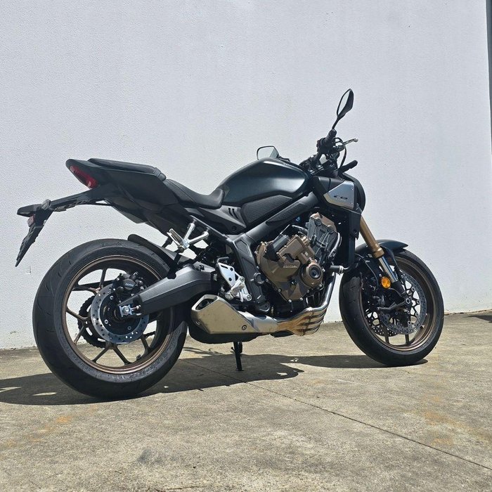 2025 Honda CB650R CB Black
