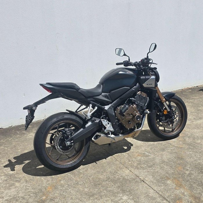 2025 Honda CB650R CB Black
