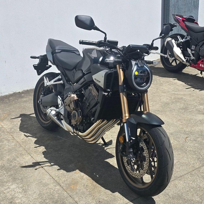 2025 Honda CB650R CB Black