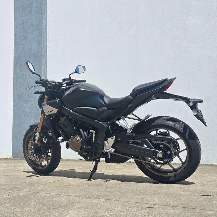 2025 Honda CB650R CB Black