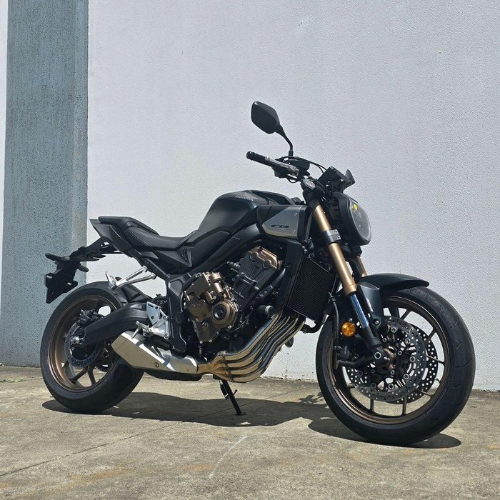 2025 Honda CB650R CB Black